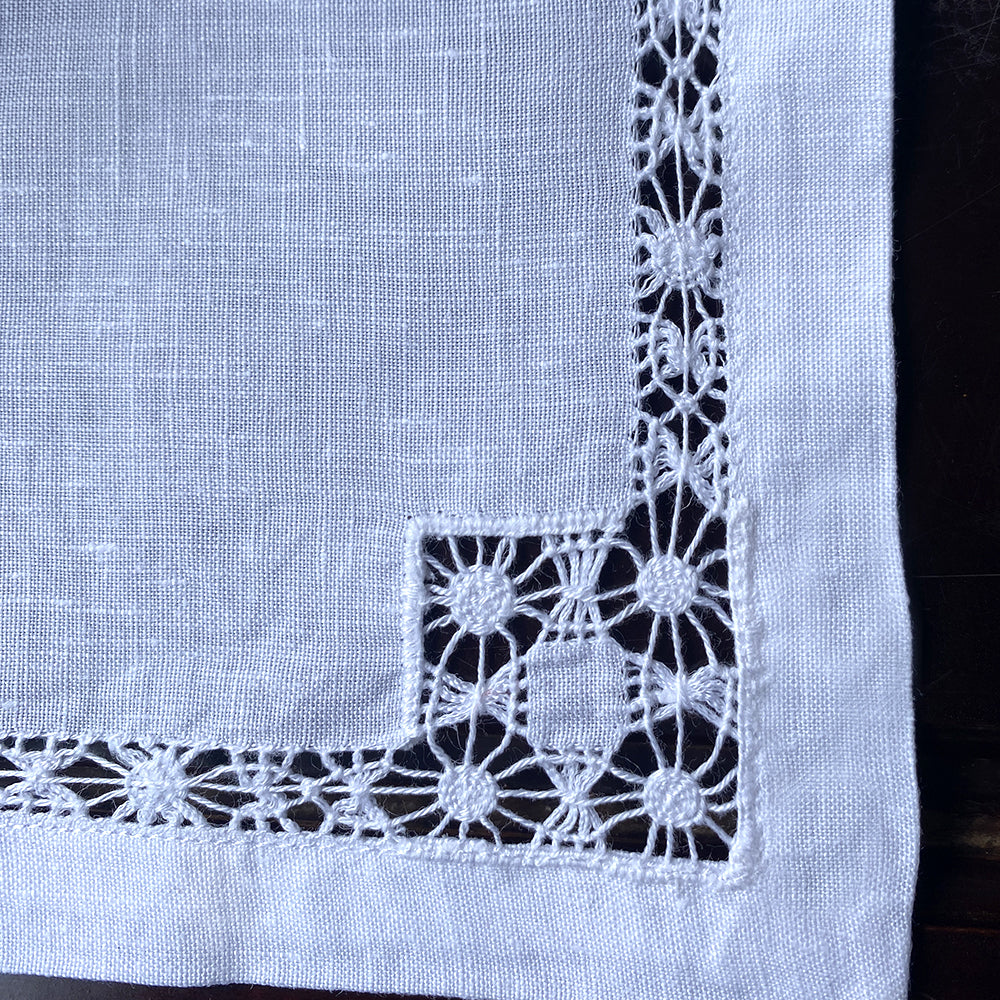 手刺繍リネン ティーマット ドロンワーク 白 – Zenma