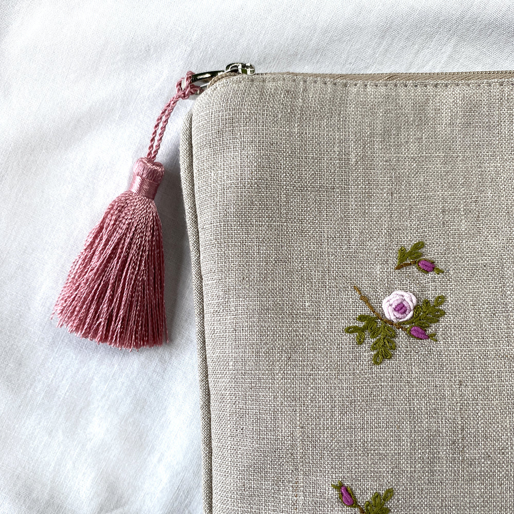 March タッセルポーチ ローズ – Zenma