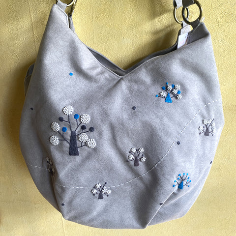 outlet    ビーズと刺繍のバッグ　フォレスト
