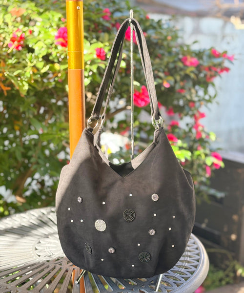 ビーズと刺繍バッグ　ポルカブラック