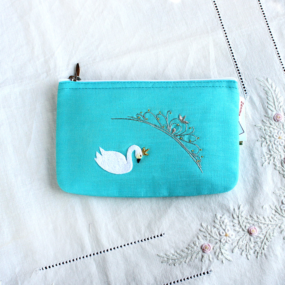 手刺繍のポーチ 白鳥の湖 白鳥の湖 手刺繍のポーチ
